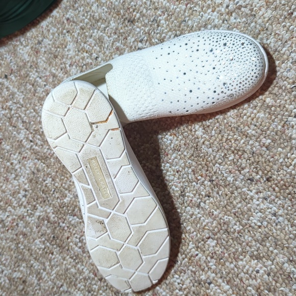 Kelly and Katie been used but they still in good condition - Picture 2 of 3